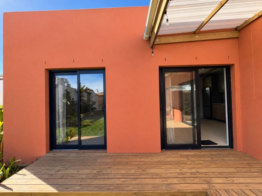 To Let 1 Bedroom Property for Rent in Bloubergrant Western Cape